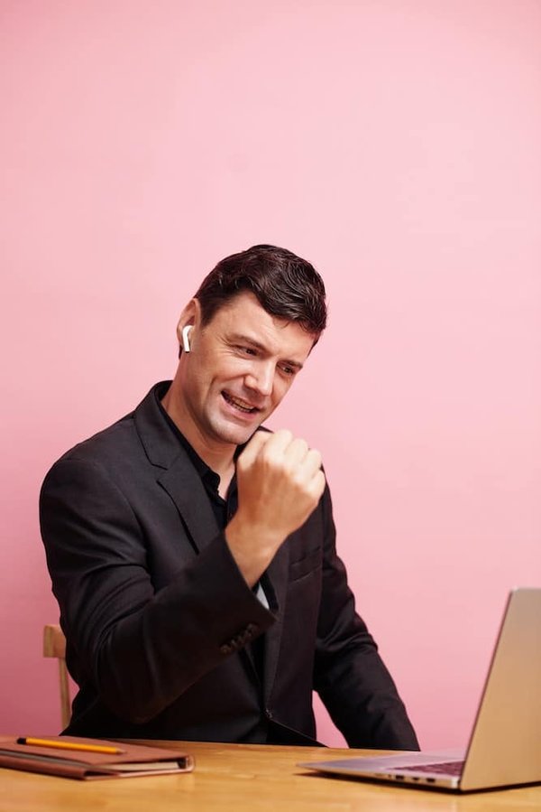 Comment réussir en tant que spécialiste en analyse financière ?